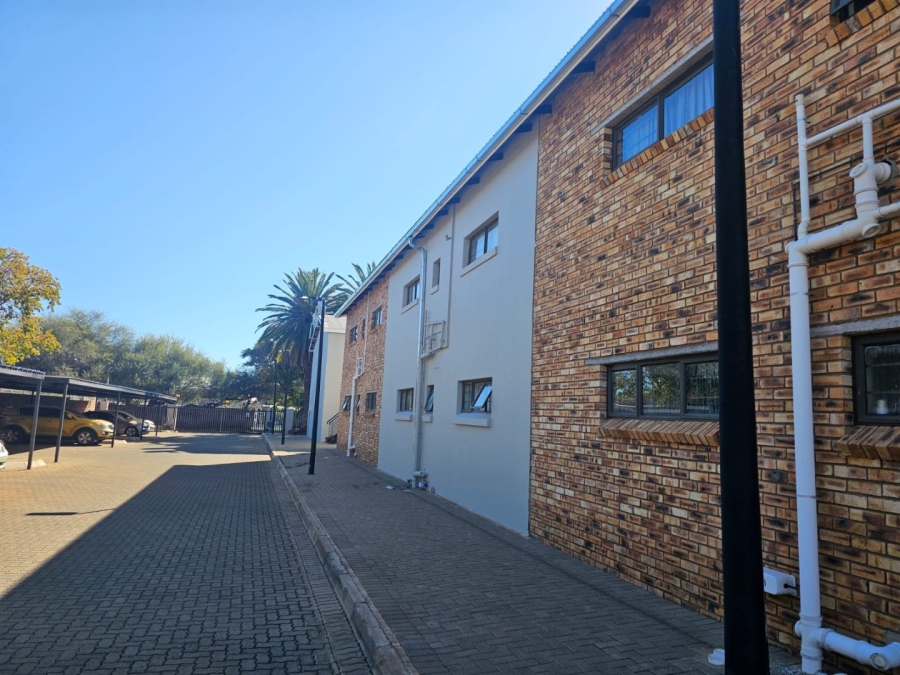 2 Bedroom Property for Sale in Rhodesdene Northern Cape